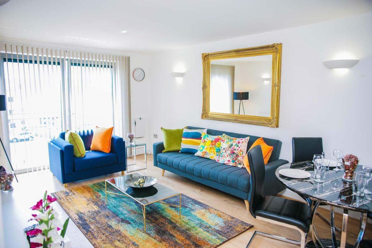 Riverside 2 Bed Apartment London Exterior photo